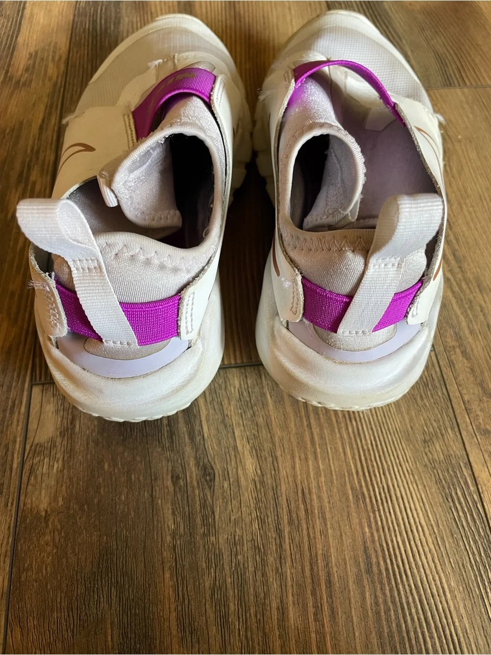 Nike Flex Runner Slip-On Shoes size 4